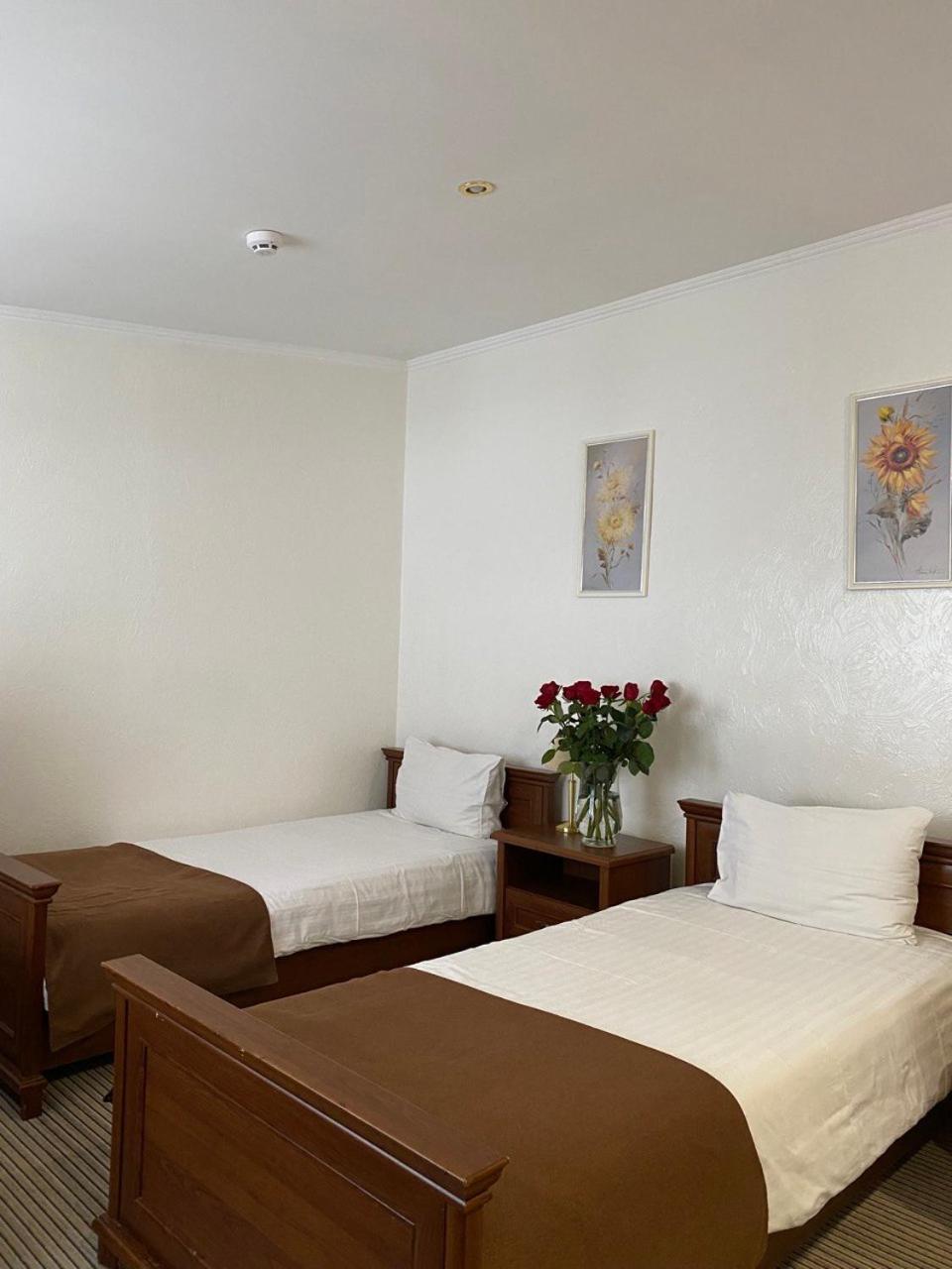 Hotel Kopa - Zsovkva Kültér fotó